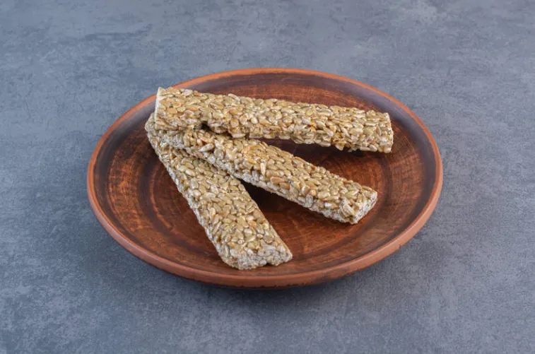 Hàm Lượng Đường Trong Thực Phẩm: Thanh Năng Lượng và Nước Trái Cây Gây Lo Ngại